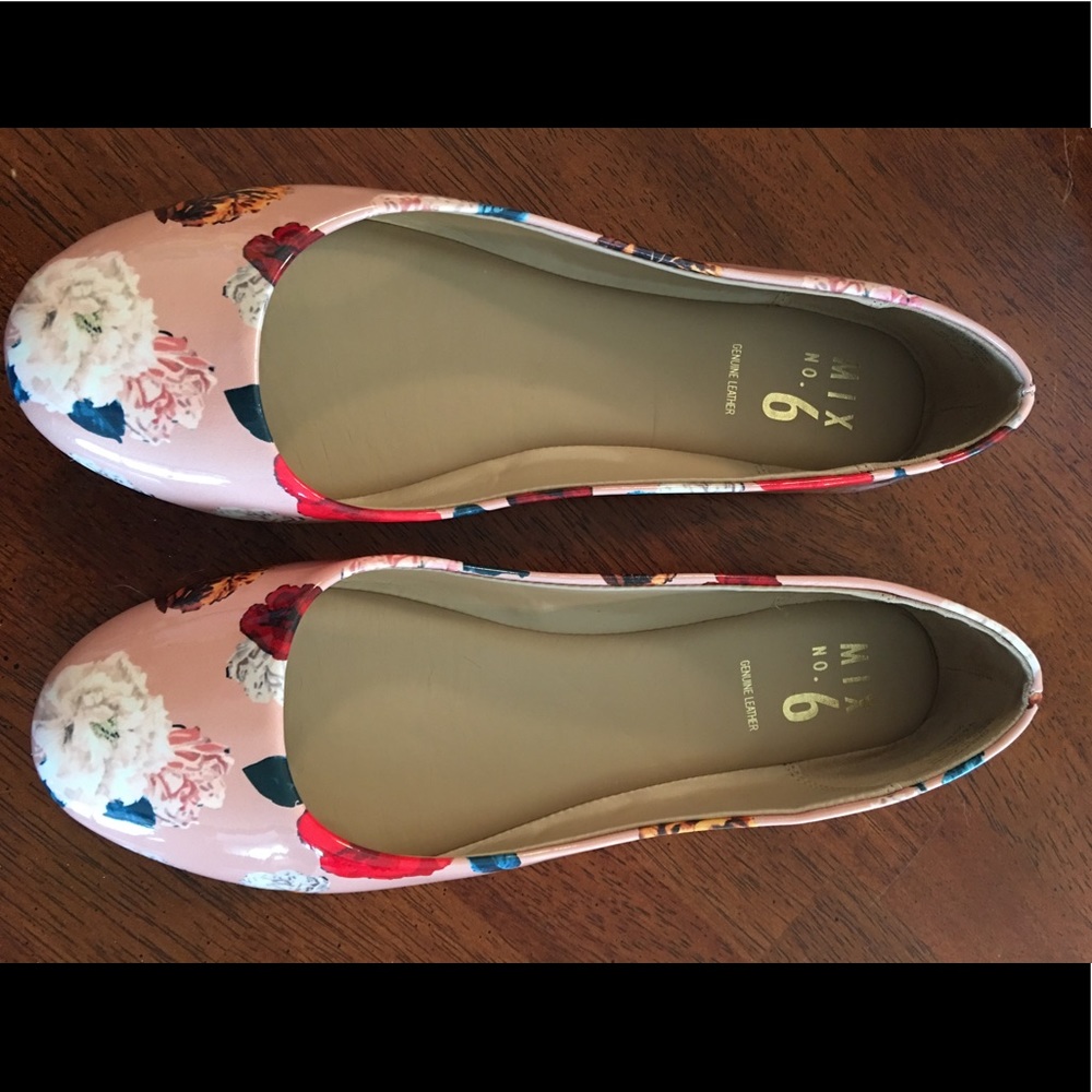 Floral Ballet flats